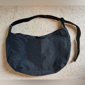 Baggu Large Crescent Bag in Black